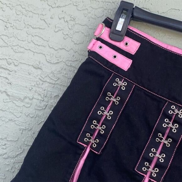 Tripp NYC Women's Black Pleated Skirt S Buckle Grommet Lace-Up Casual - Picture 7 of 9